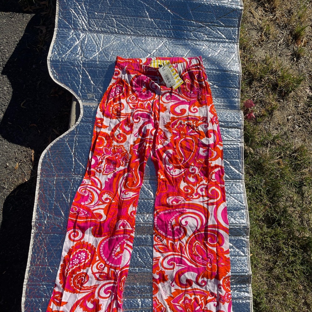 Sierra & Coco, MonteCarlo pattern,flow pants, size small, new with tags